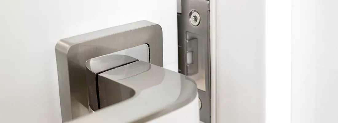 Seamless Integration of Magnetic Locks with Access Control Systems in Lake Magdalene, FL